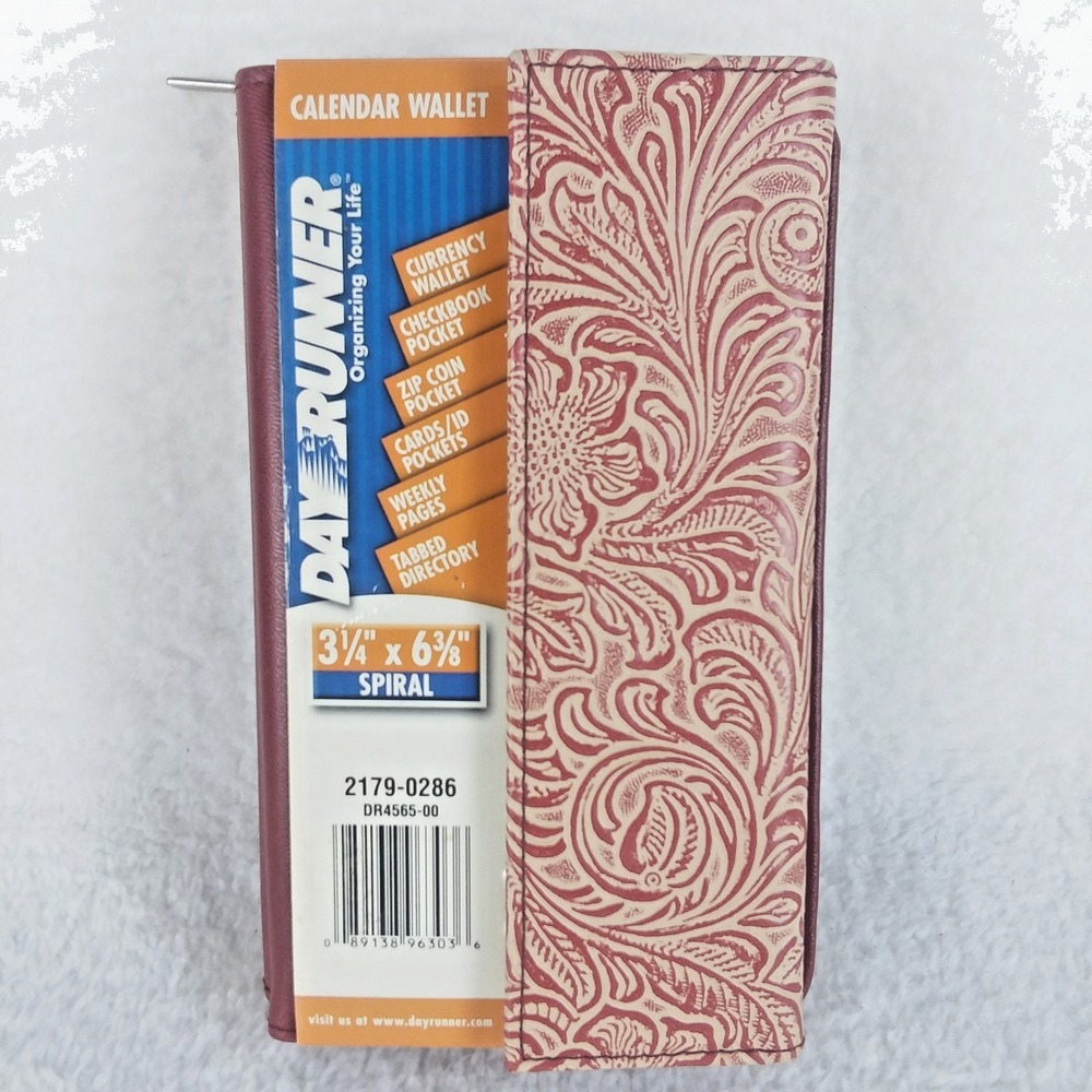 Day Runner Calendar Planner Zip Around‎ Tooled Wallet NOS Vintage